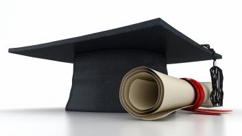 Desesperación de los extranjeros con el tapón de España a cuatro carreras universitarias