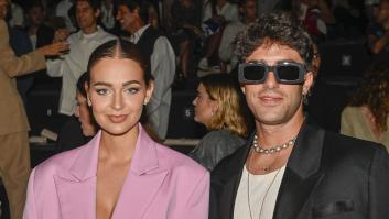 Laura Escanes se sube a un taxi, suena un tema de su ex y su reacción la ve por error todo el mundo