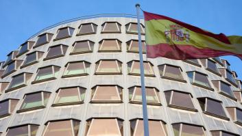 El Constitucional suspende la iniciativa de independencia del Parlament de Cataluña