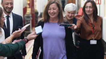 Armengol cree que "no es el momento" de abrir un debate entre monarquía y república