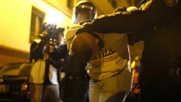 Al menos 14 detenidos en una nueva noche de protestas contra la amnistía en Ferraz