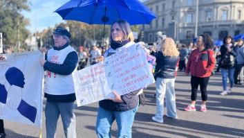 Cientos de personas recuerdan en Madrid a los ancianos fallecidos en las residencias