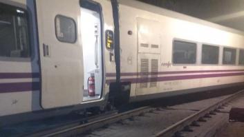 La estación de Recoletos seguirá cerrada el lunes por el descarrilamiento de un tren