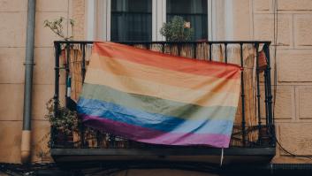 Las familias LGTBI+ ganan casi un 20 % menos que la población general