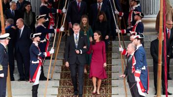 Música navideña, nuevos rostros y gritos a Armengol: así ha arrancado la legislatura más tensa