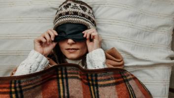 Estas son las consecuencias de dormir con la calefacción encendida