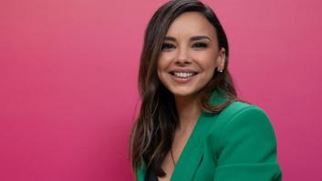 Dani Martínez se percata de este detalle en (casi todas) las fotos de Chenoa