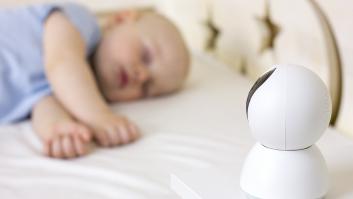 El trucazo para convertir el viejo móvil en un vigilabebés