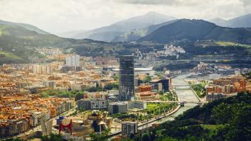 Va al País Vasco, no puede entender lo que ve y un popular tiktoker vasco arrasa con su reacción