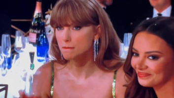 El chiste sobre Taylor Swift en los Globos de Oro que dejó a la cantante con esta cara