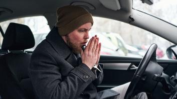 Esta es la mejor manera para calentar rápido el coche con la llegada del frío