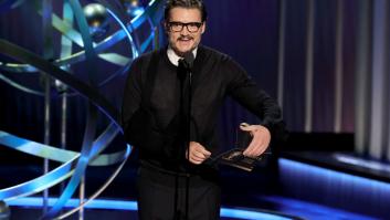Pedro Pascal no se corta y lanza esta pulla a uno de los ganadores en la gala de los Emmy: "Me dio una paliza"