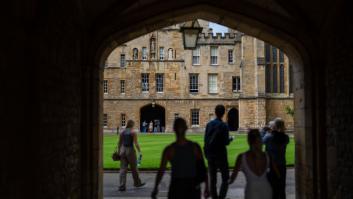 Rusia saca el látigo contra Oxford y Cambridge