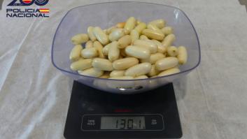 Tres detenidos en el aeropuerto de El Prat con 235 bellotas de cocaína en el interior de su cuerpo