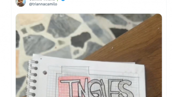 La portada de este cuaderno de inglés hace las delicias de Twitter: es insuperable
