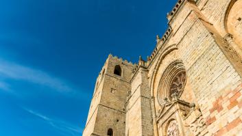El pueblo medieval a dos horas de Madrid salpicado de fortalezas, catedrales y plazuelas de ensueño