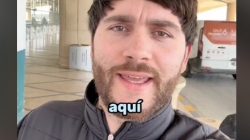 Llega al aeropuerto de Arabia Saudí y le hacen pagar por esto: "Cuidado con hacer escala"