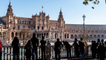 Un experto en Derecho Constitucional se pronuncia alto y claro sobre el cierre de la Plaza de España de Sevilla