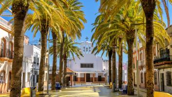 La preciosa casita azul en el pueblito de Manuel Carrasco que tiene su propia playa