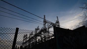 El precio medio de la luz se desploma este domingo: cae a 0 euros durante 14 horas