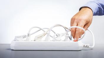 Un experto avisa: mira si tus regletas tienen este símbolo y, si no lo tienen, ten cuidado