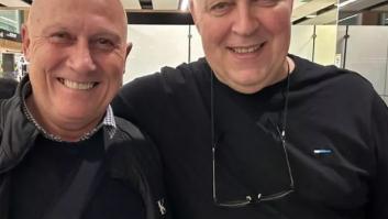 Un hombre encuentra a su doble en un avión y ojo a los "problemas" que tienen