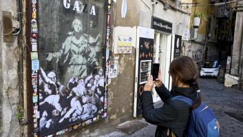 Aparece un mensaje a favor de Gaza en la 'Virgen con la pistola' de Banksy en Nápoles