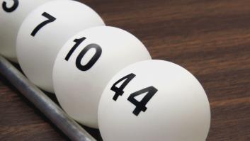 Bloquean el premio de una ganadora de la lotería al sospechar que le toca muy a menudo