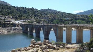 La isla privada con castillo de mil metros cuadrados a menos de una hora de Madrid rebaja su precio