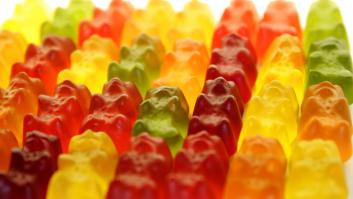 Elevan la alerta sanitaria por el "riesgo grave" para la salud de unas conocidas gominolas y galletas