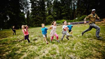 Raquel García Gómez, neuropsicóloga: "Durante las vacaciones, un alumno puede olvidar hasta un 30 % de lo aprendido en el curso"