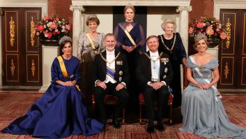 En Países Bajos ha llamado mucho la atención un detalle de esta foto de los reyes: tiene historia