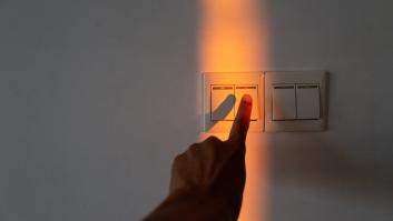 Ojo a la factura de la luz: alertan de que muchos españoles están pagando el doble