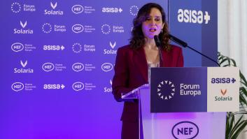 El Tribunal Constitucional admite a trámite el recurso del Defensor del Pueblo contra la ley trans de Ayuso