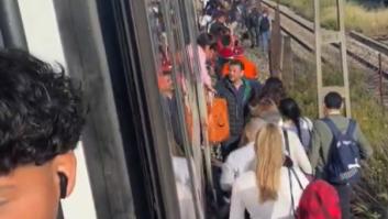 Una incidencia en la red de Cercanías de Madrid deja imágenes insólitas en Atocha