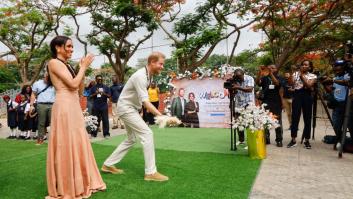 Meghan Markle lo dice todo con el vestido que ha elegido en su viaje a Nigeria