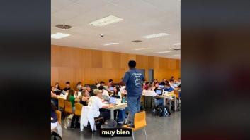 Lo que hace este hombre en plena Universidad de Zaragoza es increíble