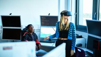 Galicia abre el plazo para solicitar cursar una FP: fechas, titulaciones y cómo acceder a una plaza