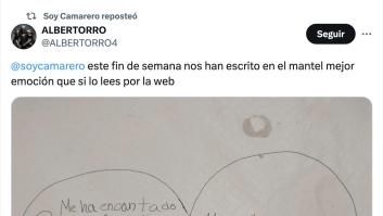 El dueño de un bar publica lo que le han dejado escrito en el mantel: para imprimirlo y enmarcarlo