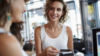 El Banco de España pide tener cuidado si al pagar en una tienda te dicen esto: "Es muy tentador"
