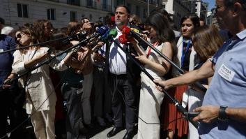Un diputado de Vox graba a Oriol Junqueras en una cafetería del Congreso: "Deberías estar en la cárcel"
