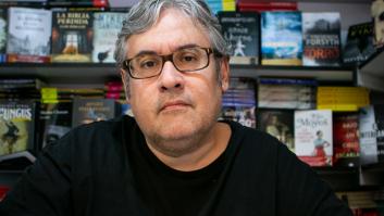 Juan Manuel de Prada dice sin pelos en la lengua lo que ve mucho en Madrid: cree que no es normal