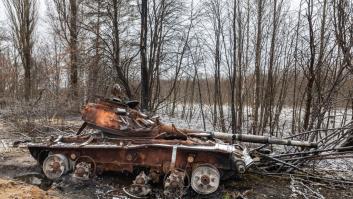 Rusia empieza a quemar sus últimos tanques y ya hay quien se pregunta por qué Ucrania no gana la guerra