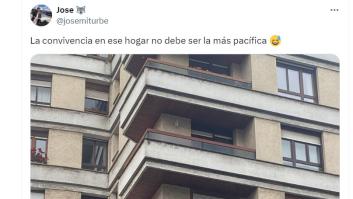 Se fijan en lo que hay en el balcón de esta casa y es digno de verse: "Como tiene que ser"