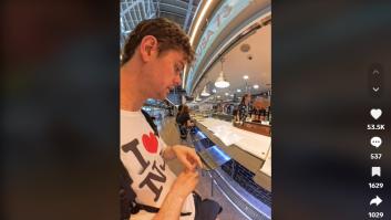 Un estadounidense va a un restaurante de Barcelona y lo que le pasa con el catalán da que hablar