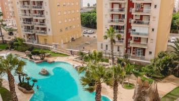 Idealista necesita vender pisos y chalets con vistas al mar desde 55.000 euros: algunos son a estrenar