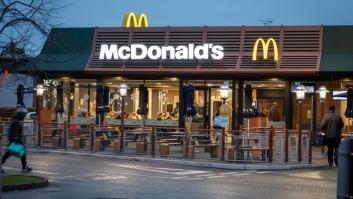 Una encargada del McDonald's se lleva un susto de muerte con la campaña de su local para Halloween