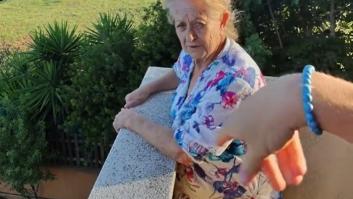 Un inglés le dice a esta señora española que necesita una lavadora y ojo a lo que ella entiende