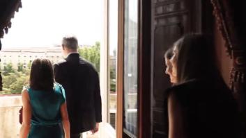 La familia real sale a saludar al balcón y se fijan en este detalle no menor: "Este país no es serio"