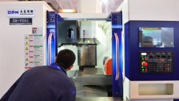 Rusia mendiga en el mercado de segunda mano bélico de China